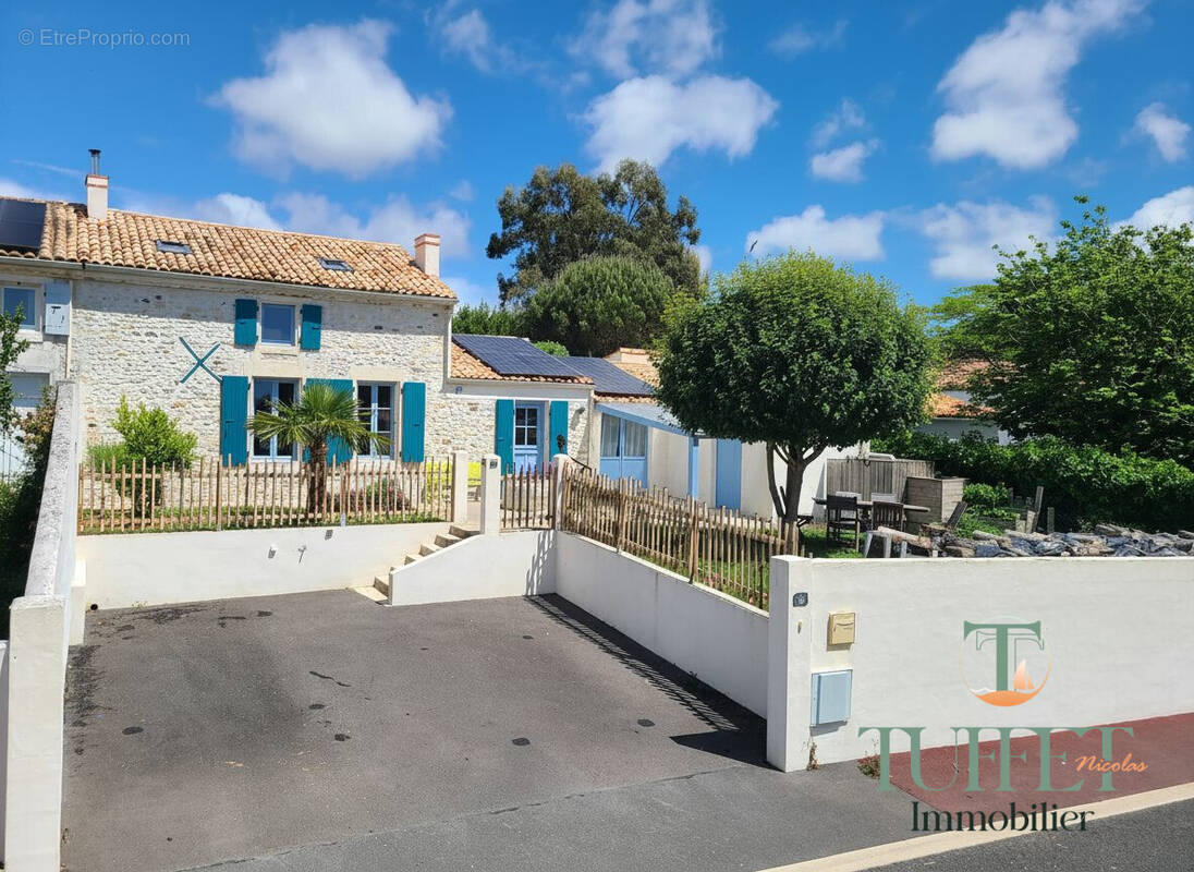 Maison à LES MATHES