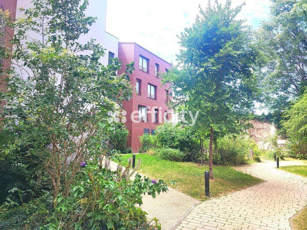 Appartement à IVRY-SUR-SEINE