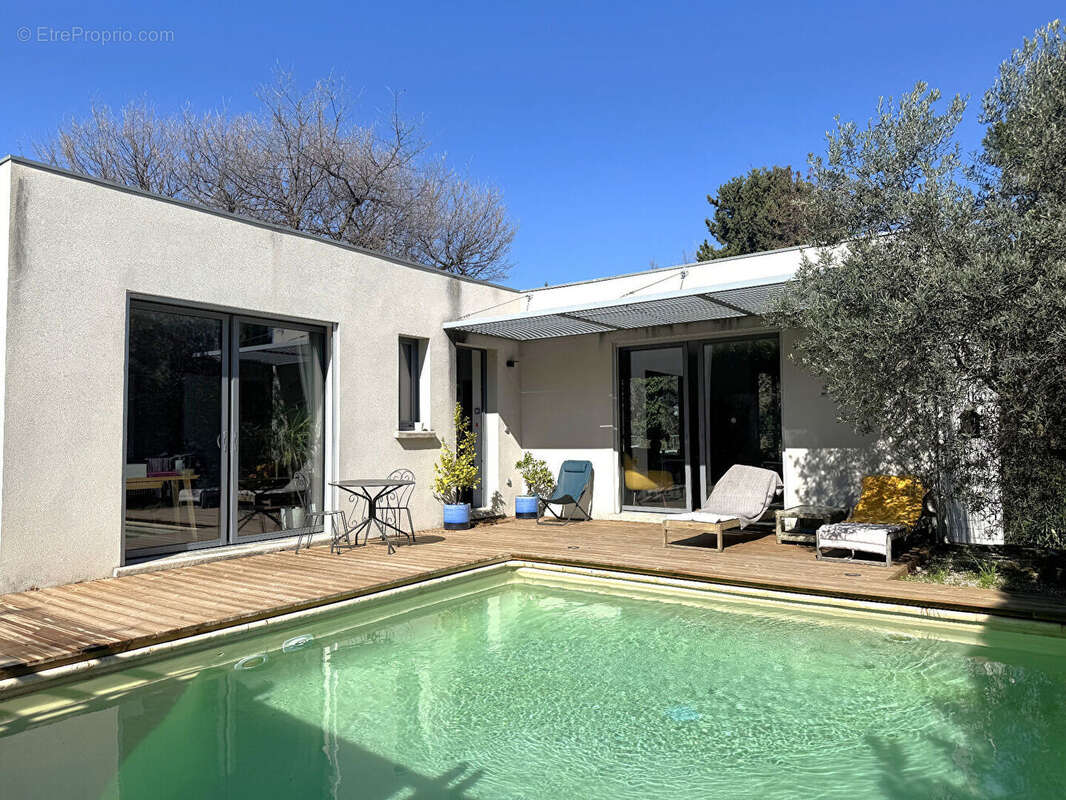 Maison à VILLENEUVE-LES-AVIGNON