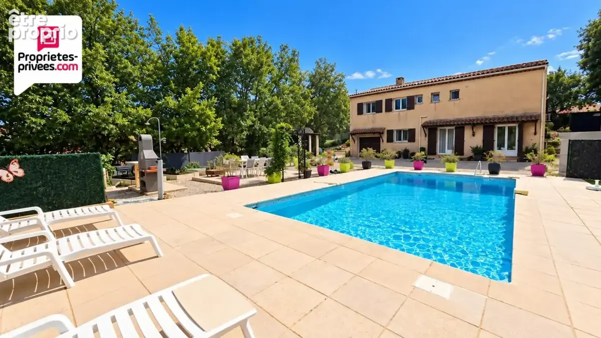 Maison à SAINT-CEZAIRE-SUR-SIAGNE