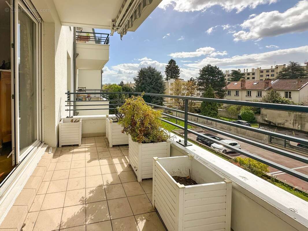 Appartement à BOURG-LA-REINE