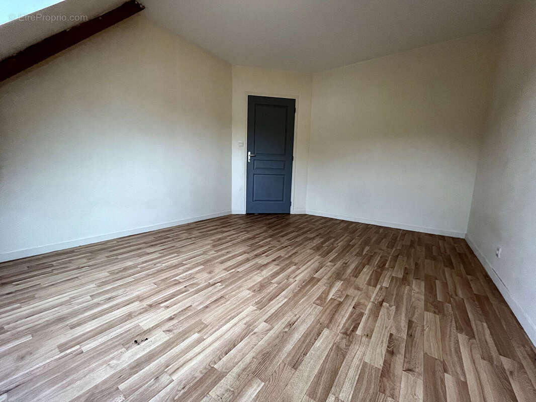 Maison à LECOUSSE