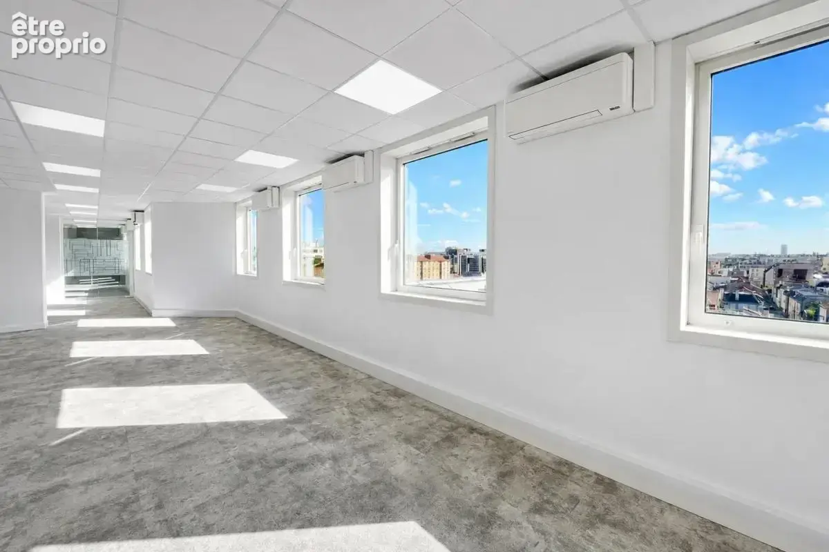 Bureaux à vendre à Boulogne Billancourt près des transports. En parfait état, flexibles et lumineux, climatisation - photo 5