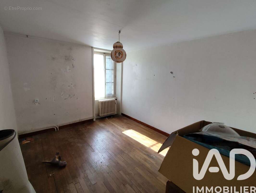 Maison 92 m² à Vernoux-En-Gatine  - photo 6