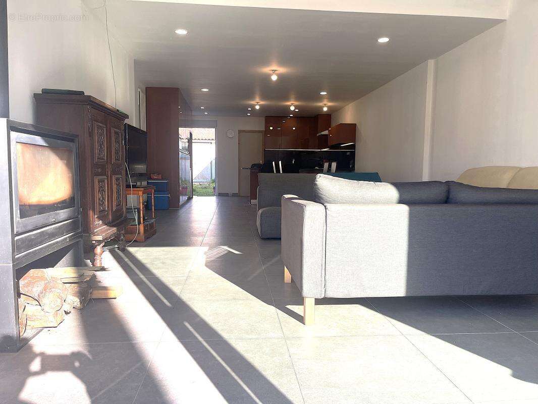 Maison à BLANQUEFORT