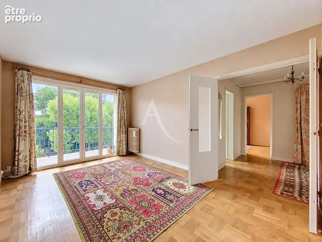 Appartement 3 pièces de 65 m² - Saint-Germain-en-Laye, quartier Alsace - photo 1