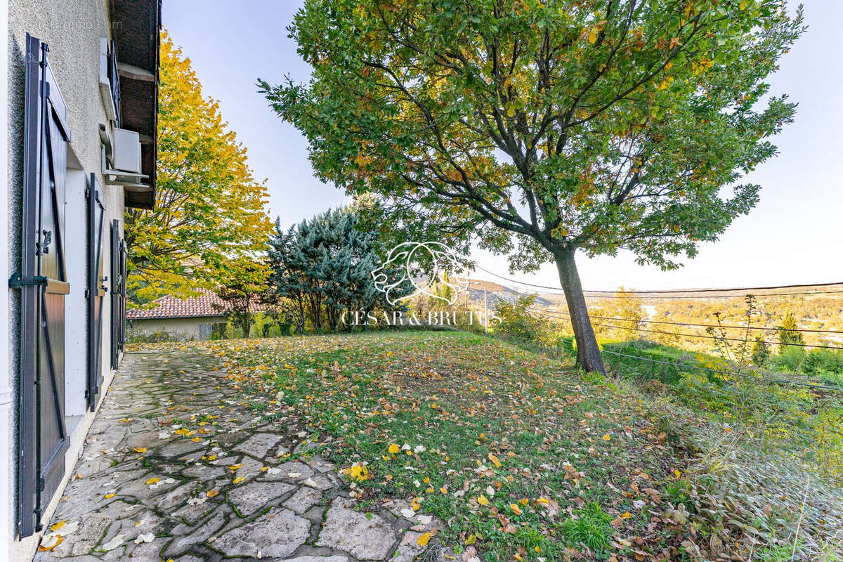 Maison à SAINT-ROMAIN-AU-MONT-D&#039;OR