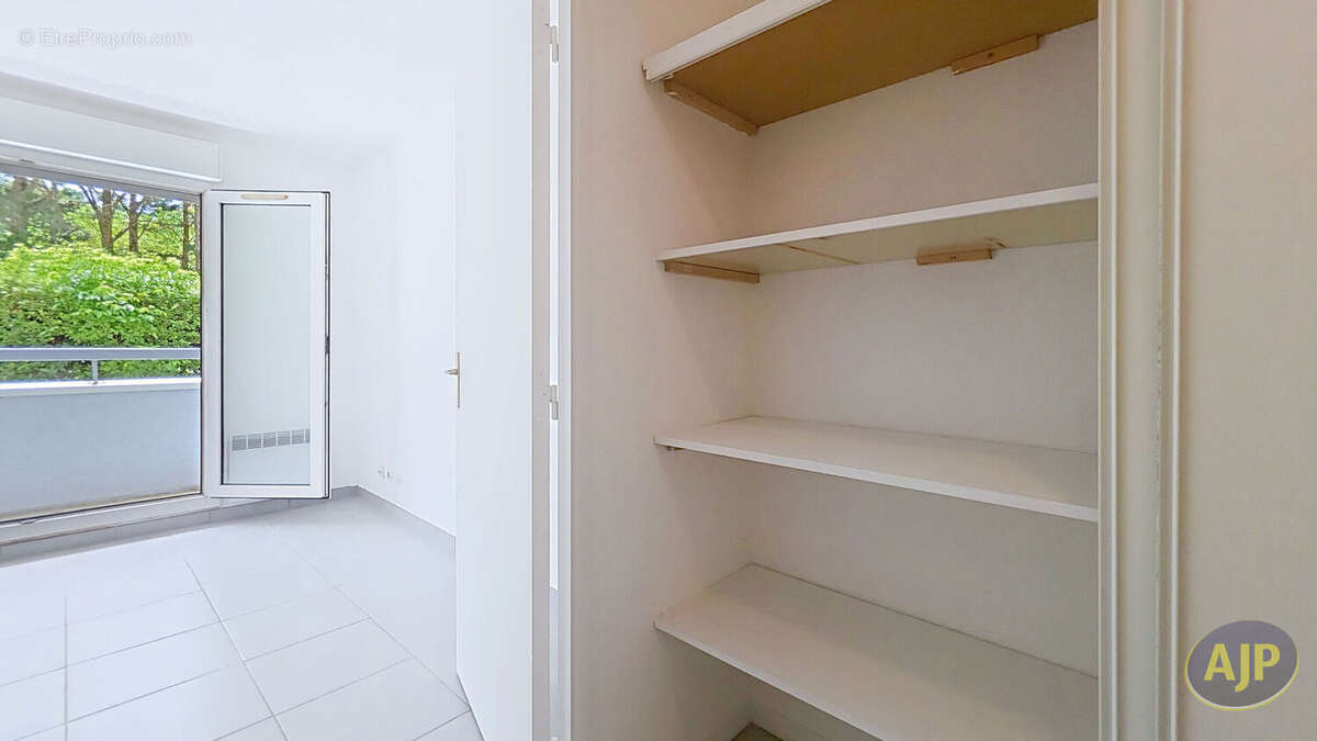 Appartement Gradignan 1 pièce 22 m2 balcon parking - photo 4