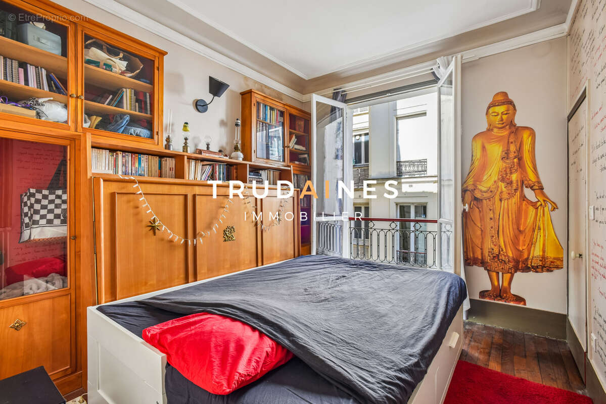 Appartement à PARIS-9E