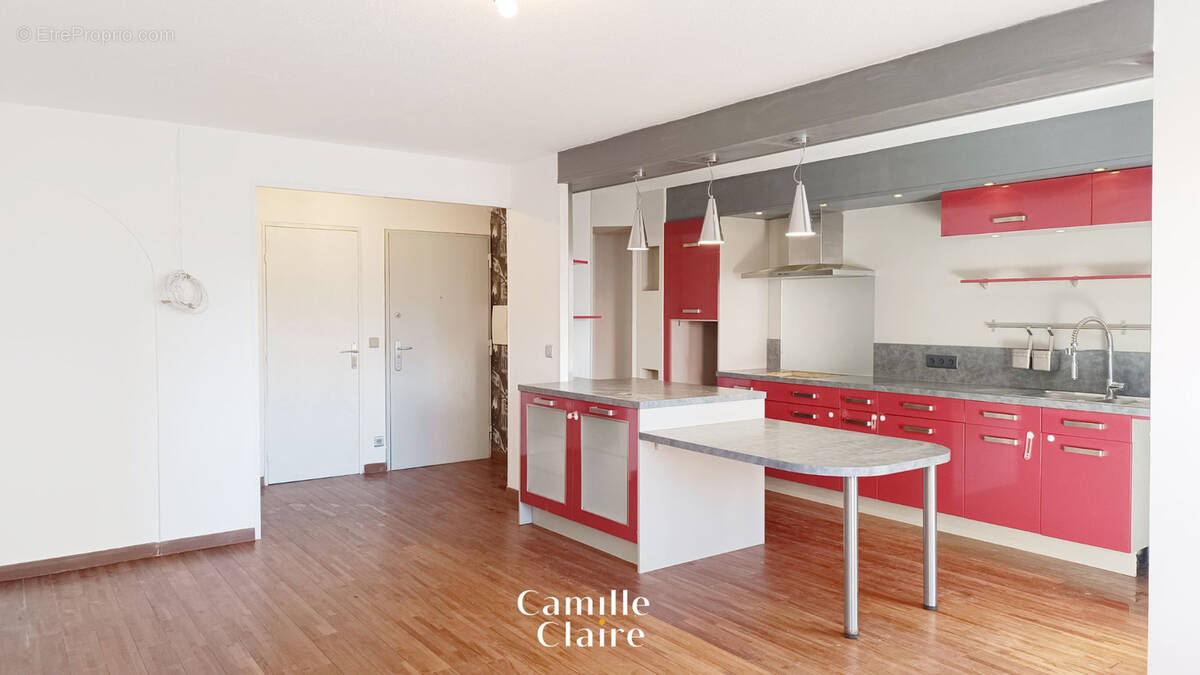 Appartement à MARSEILLE-11E
