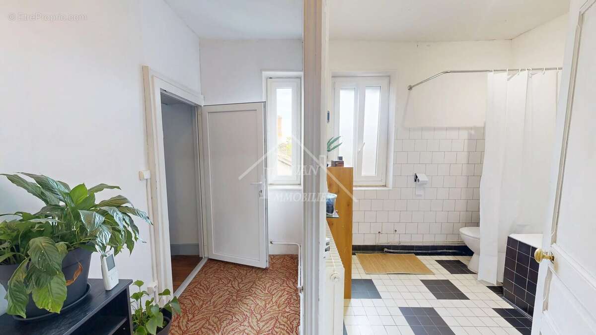 Maison à BOURBON-L'ARCHAMBAULT