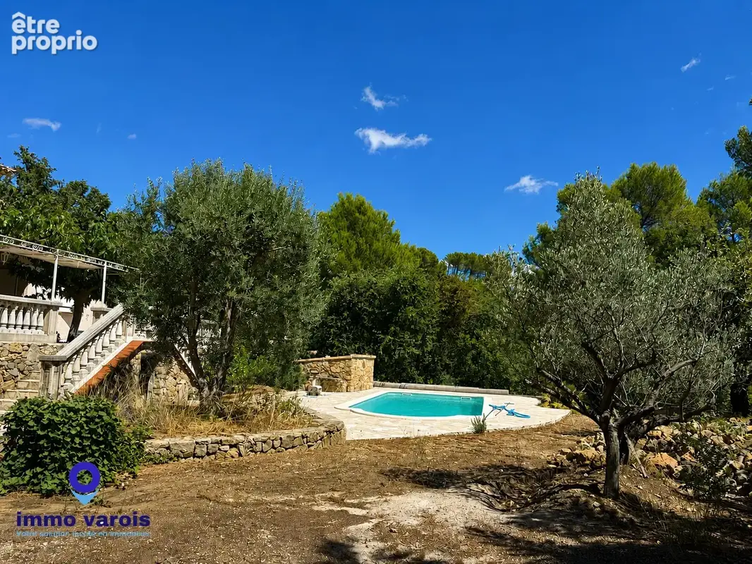 CUERS Environnement privilégié belle villa T5 avec piscine et double garage - photo 5