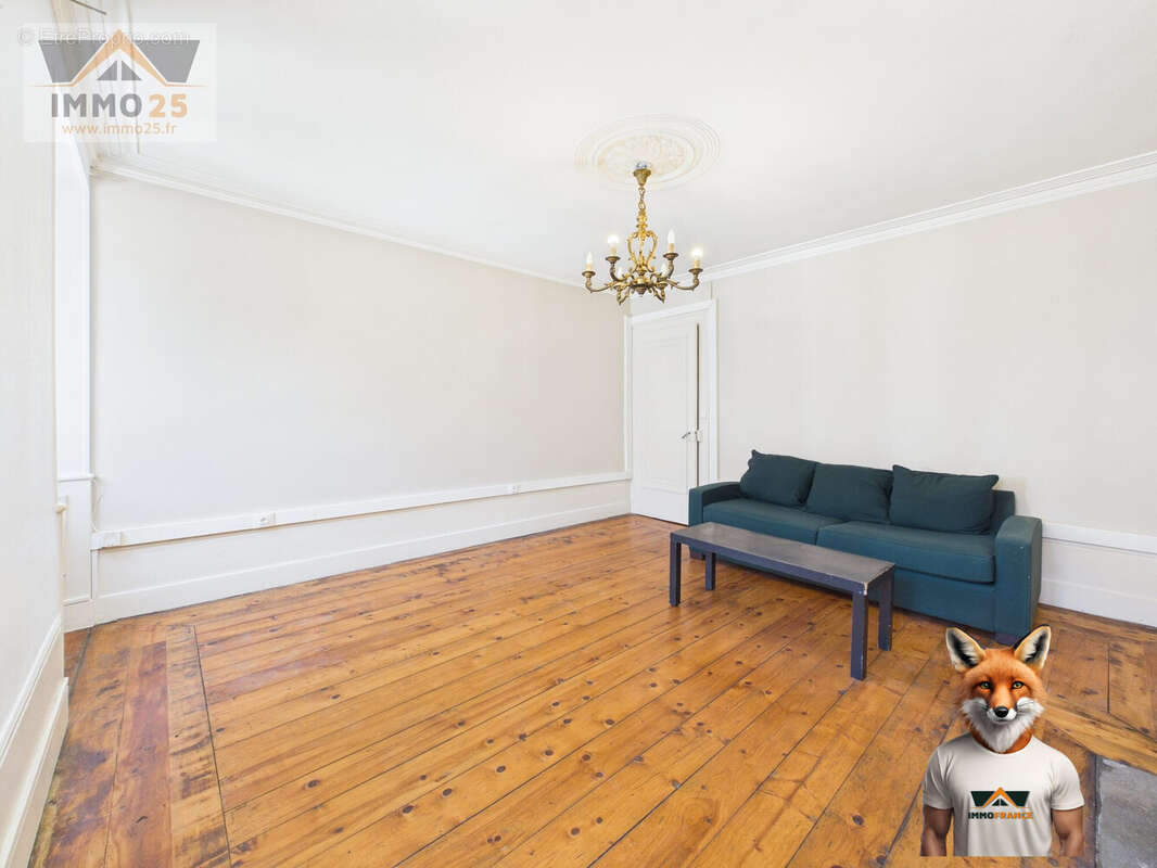 Appartement à MOUTHE