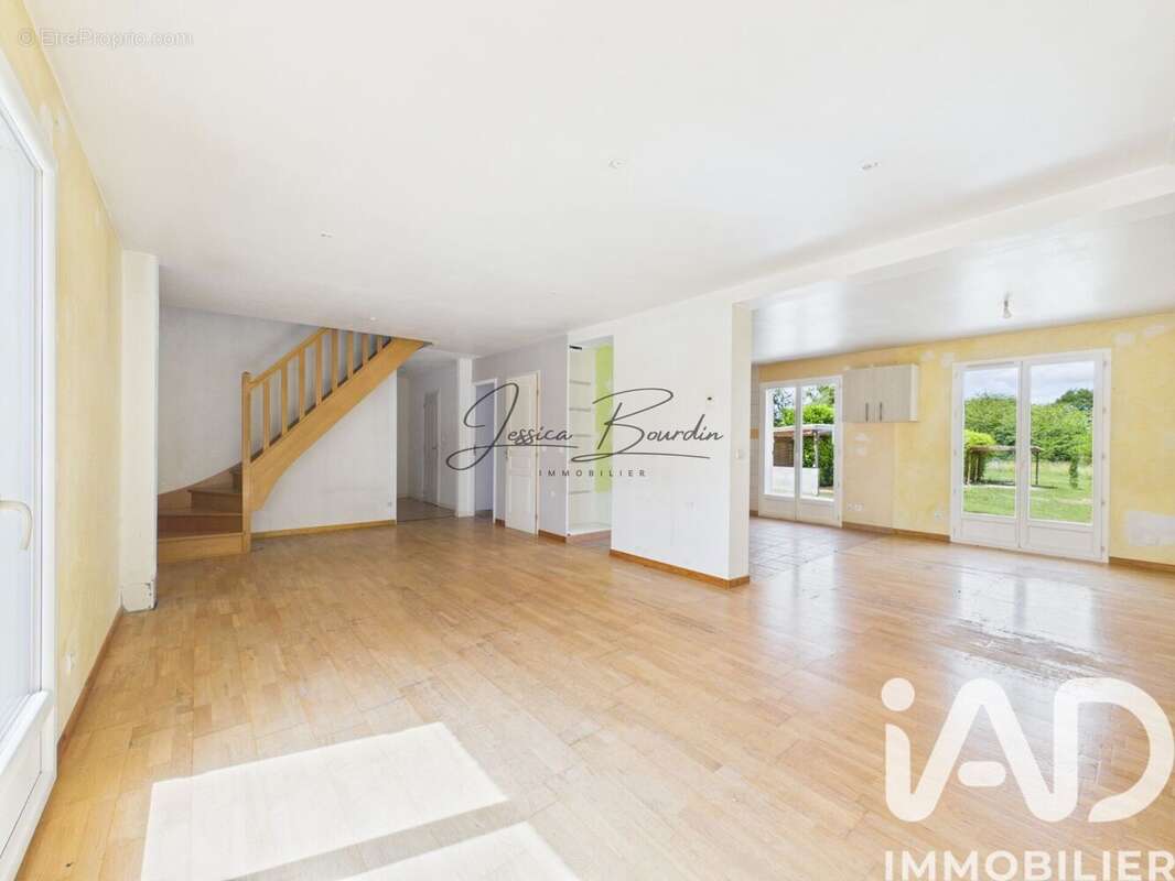 Maison 120 m² à Villeblevin  - photo 7
