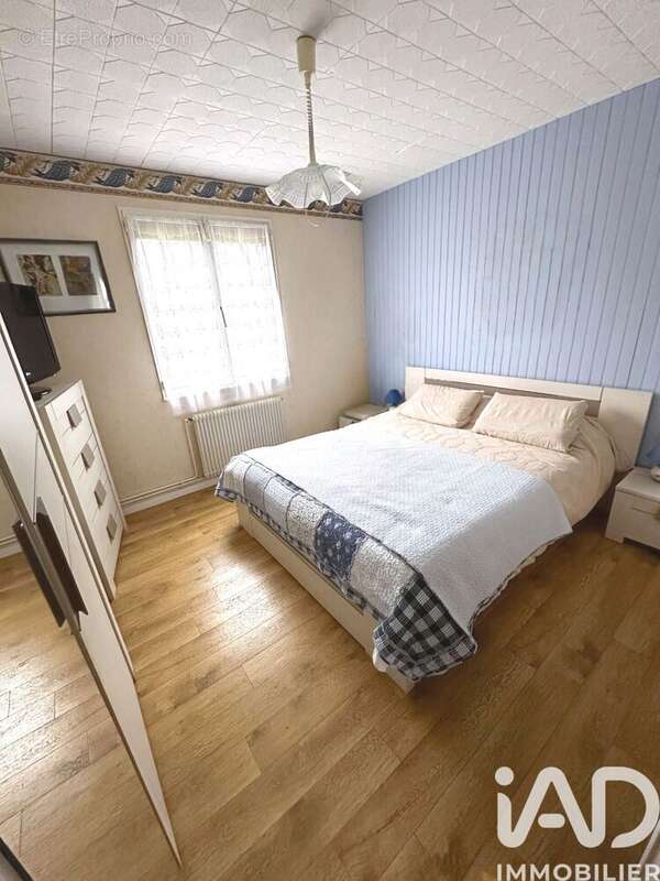 Photo 9 - Maison à VILLENEUVE-LA-GUYARD