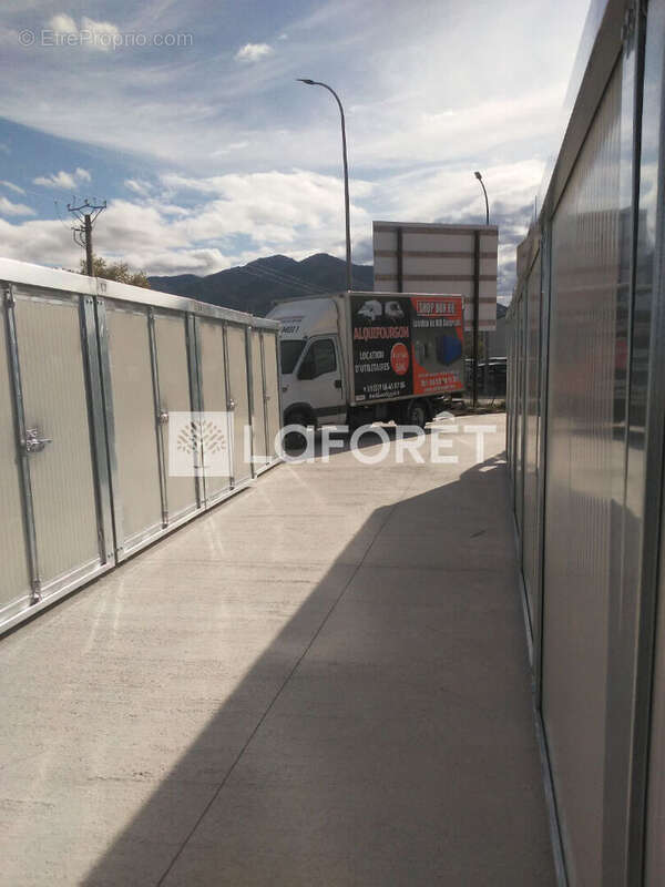 Commerce à LE BOULOU