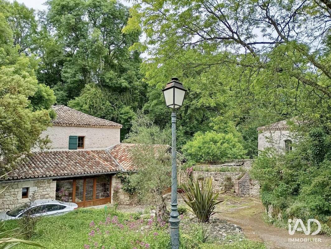 Photo 1 - Maison à SAINT-BEAUZEIL