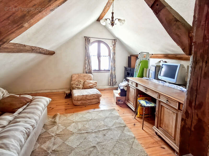 Maison à CLEVILLIERS