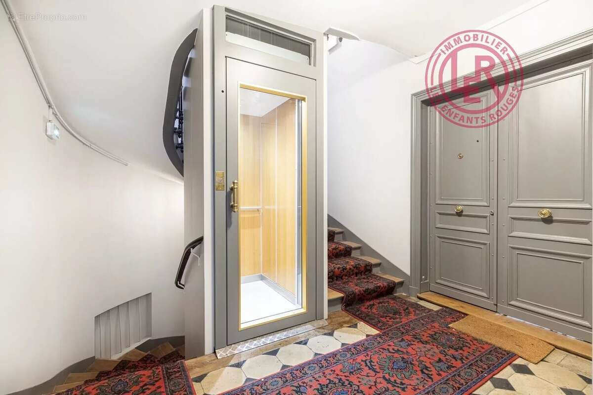 Appartement à PARIS-9E