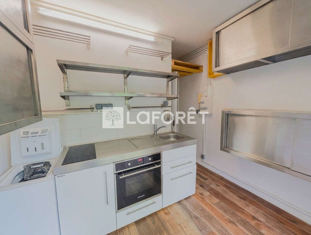 Studio 11m² refait à neuf  - Résidence Elysée II - photo 2
