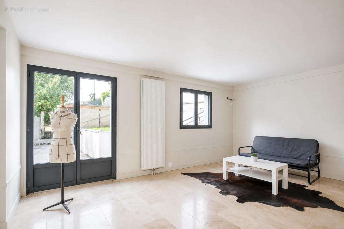 Maison rénovée 102 m² – 3 chambres, terrasse – Le Pecq, à 200 m - photo 4