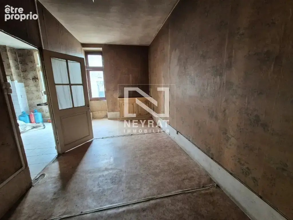 Maison 8 pièces 180 m² à vendre à Saint-Sernin-Du-Plain (71510) - photo 10