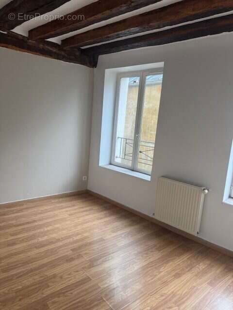 Appartement 328 m² à Chateau-Thierry  - photo 5