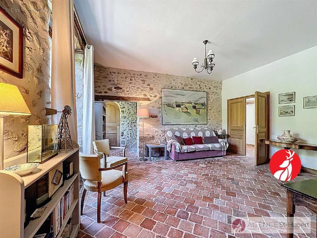 Maison à FONTAINEBLEAU