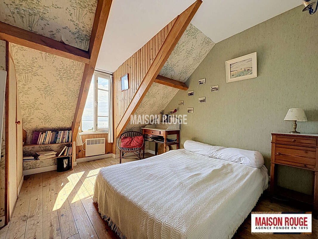 Maison de caractère vue mer exceptionnelle à Saint-Quay-Portrieux , 6 chambres, jardin paysager et fort potentiel - photo 25