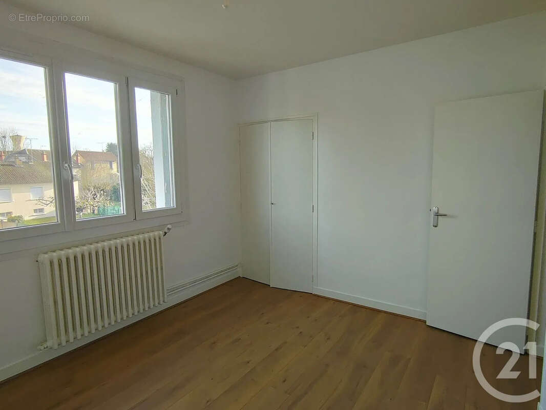 Appartement à COSNE-COURS-SUR-LOIRE