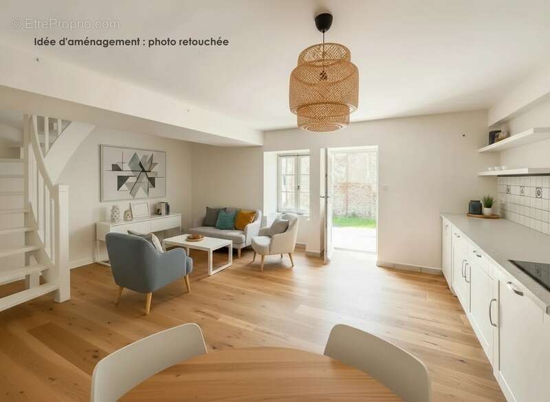 Maison à SAINT-YTHAIRE