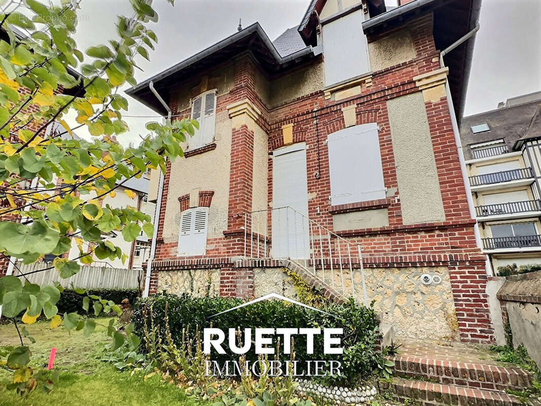 Maison à BLONVILLE-SUR-MER