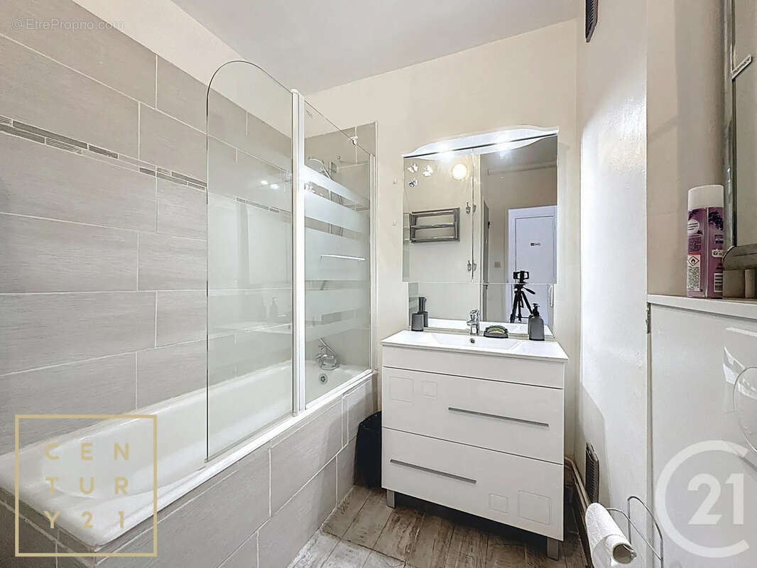 Appartement à LES ANGLES