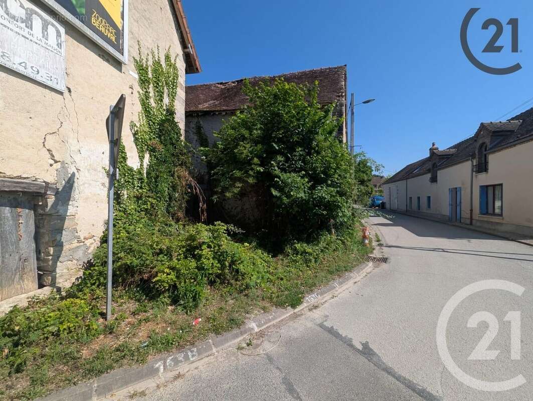 Maison à CHALAUTRE-LA-GRANDE