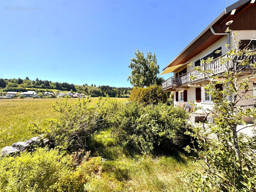 Maison 250 m² à Mouthe  - photo 9