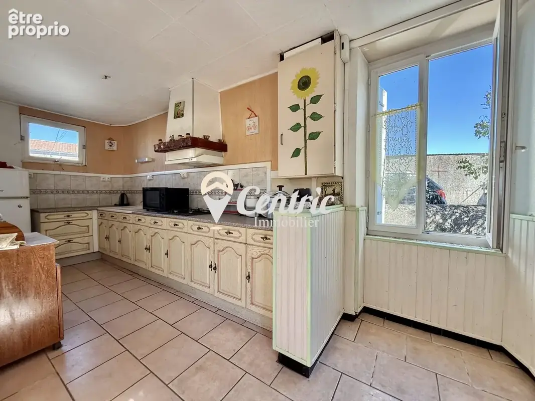 Maison 6 pièces 148 m² à vendre à Bressuire (79300) - photo 5