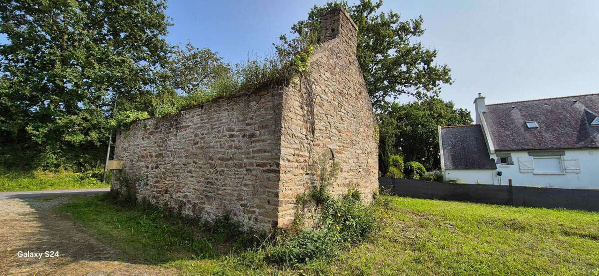 Terrain à LA FORET-FOUESNANT
