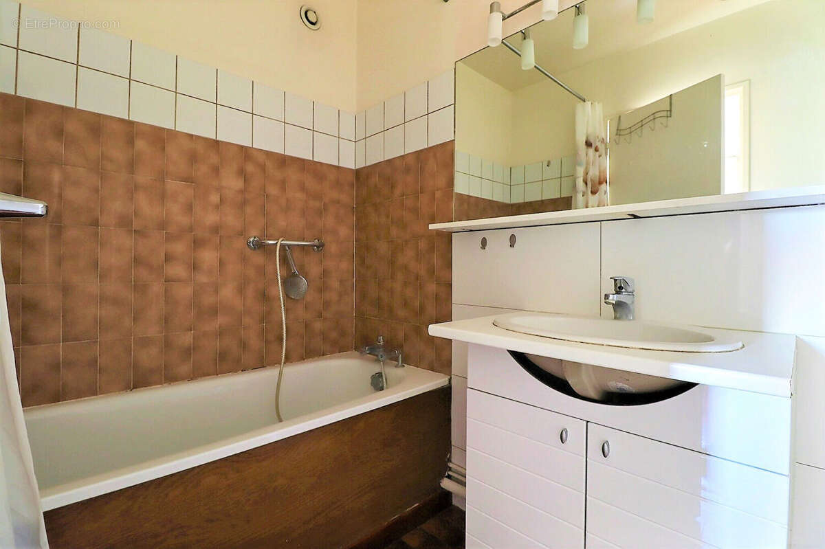 Appartement à COLOMBES