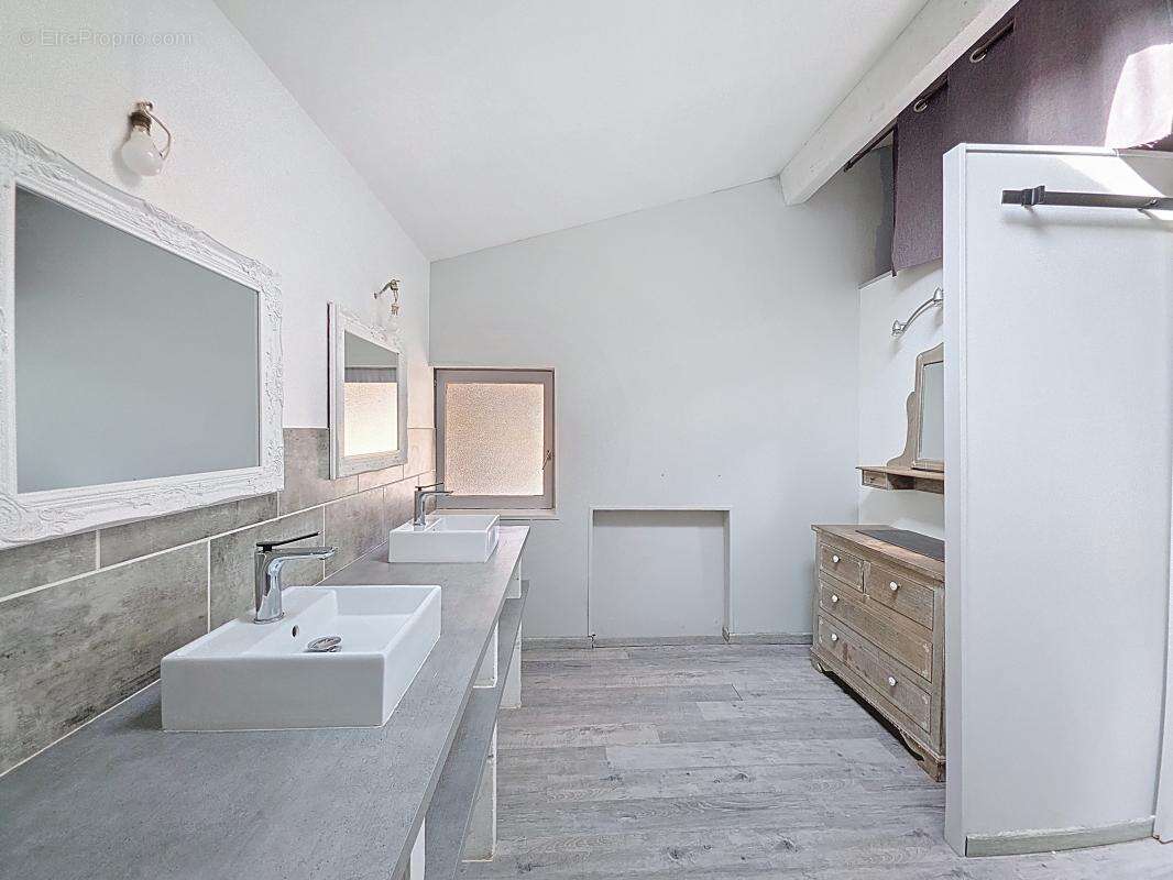 Maison à SAINT-JUST-CHALEYSSIN