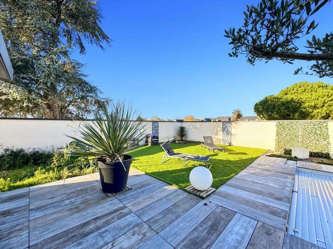 Maison à LES PONTS-DE-CE