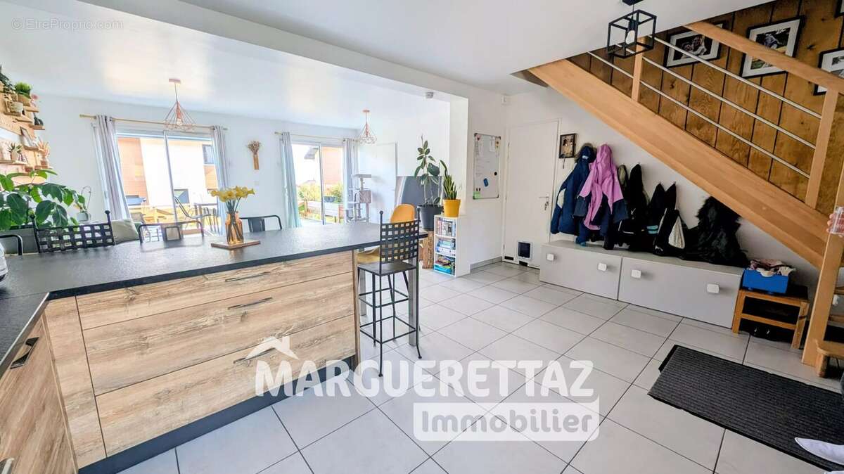 Maison à VIUZ-EN-SALLAZ