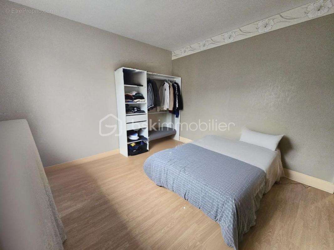 Appartement à LA GUERCHE-SUR-L'AUBOIS