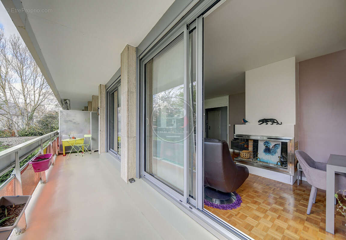 Appartement à MAREIL-MARLY