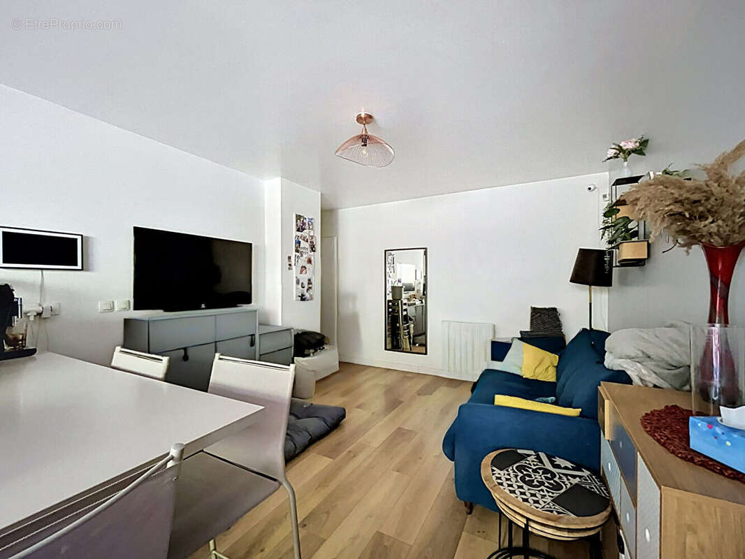 Appartement à MARSEILLE-4E