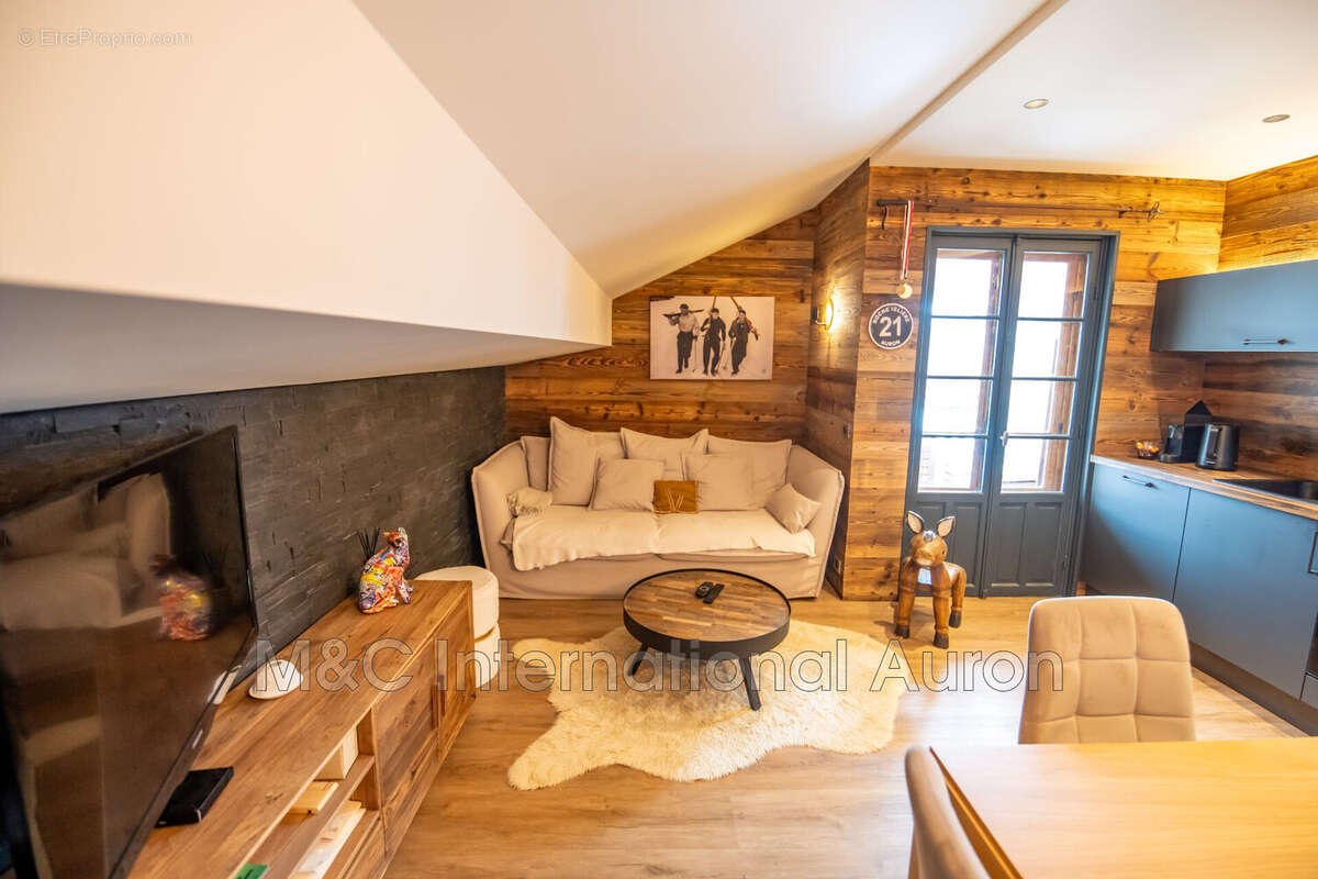 Appartement à SAINT-ETIENNE-DE-TINEE