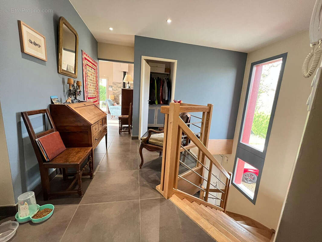 Maison à CHAVANNES-SUR-SURAN