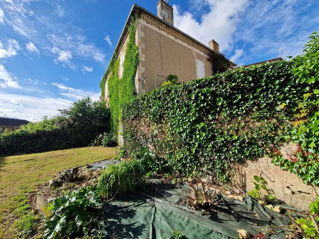 Maison à PESSAN