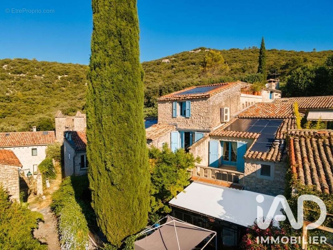 Maison 218 m² à Corconne  - photo 3