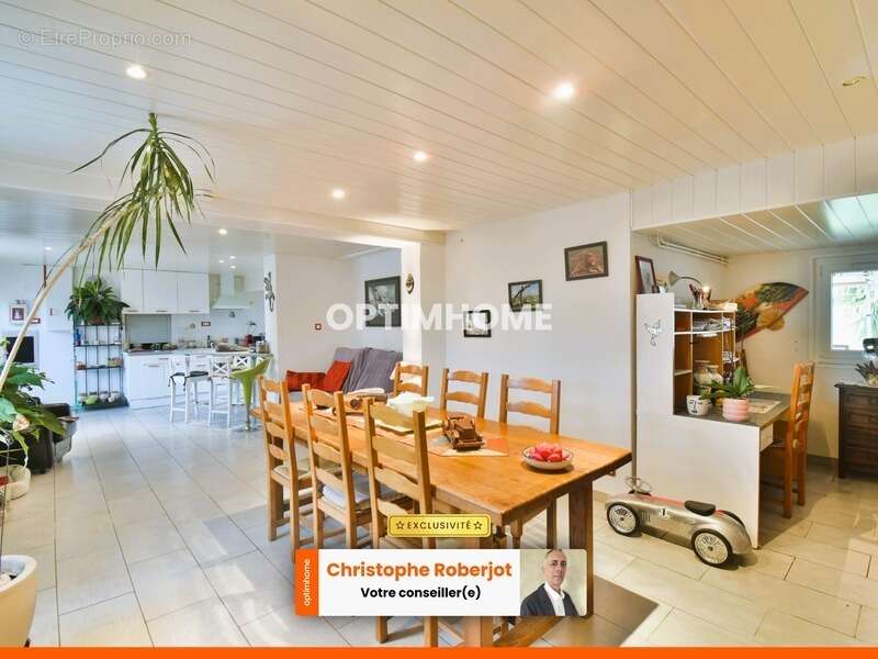 Maison à CHATENOY-LE-ROYAL