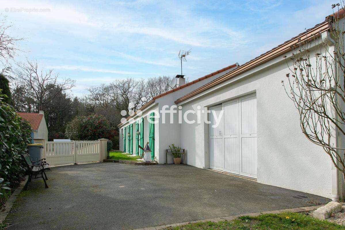 Maison à BOUAYE